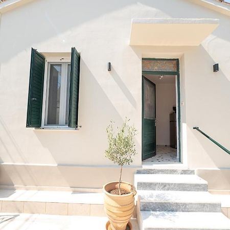 Sunny Yard Apartments Poros Town Bagian luar foto