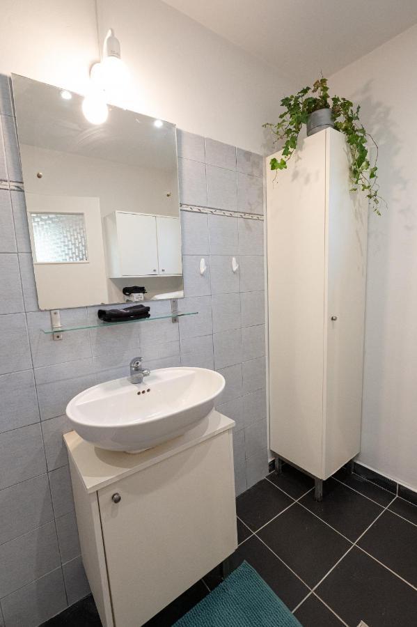 Sunny Yard Apartments Poros Town Bagian luar foto