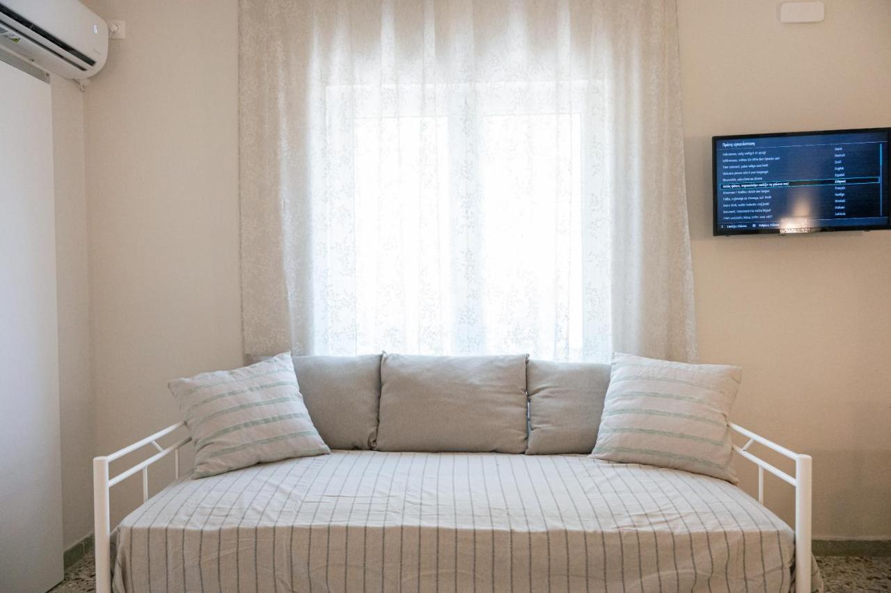 Sunny Yard Apartments Poros Town Bagian luar foto