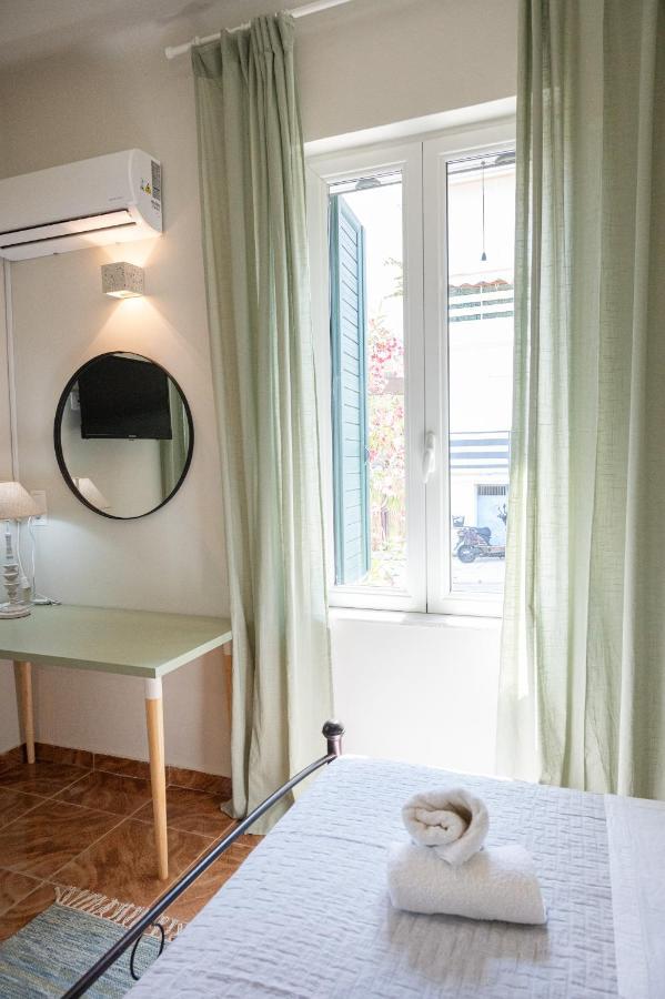 Sunny Yard Apartments Poros Town Bagian luar foto