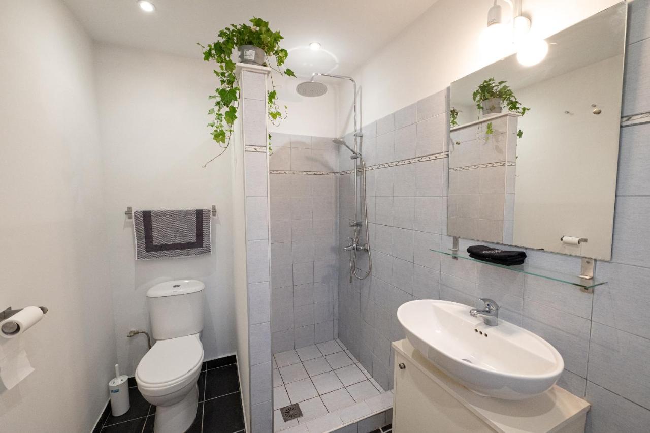 Sunny Yard Apartments Poros Town Bagian luar foto