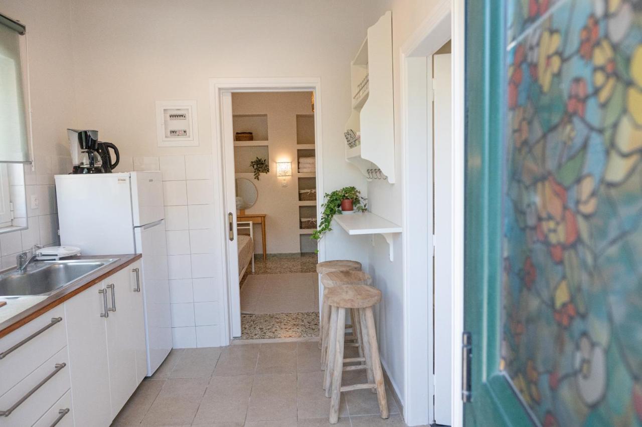 Sunny Yard Apartments Poros Town Bagian luar foto