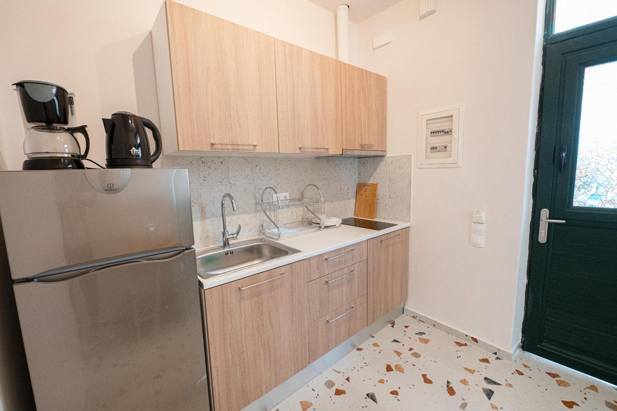 Sunny Yard Apartments Poros Town Bagian luar foto